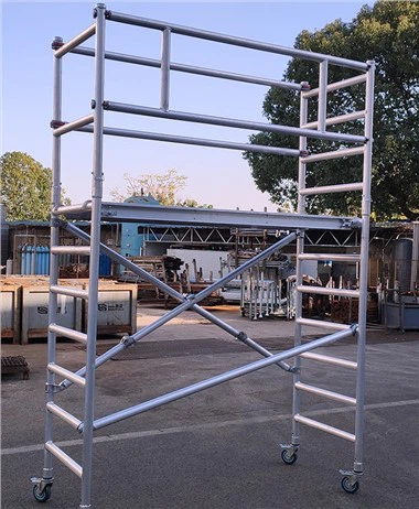 Fahrbares Gerüst aus Aluminium